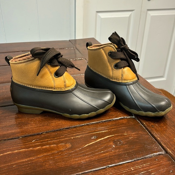 Sperry Duck Boots - Picture 1 of 4